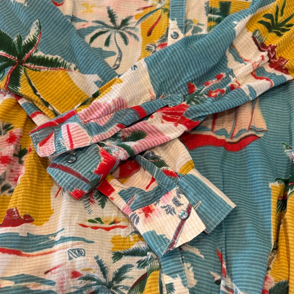 Women’s Blue Tropical Print Swim Coverup Shirt - Picture 4 of 9